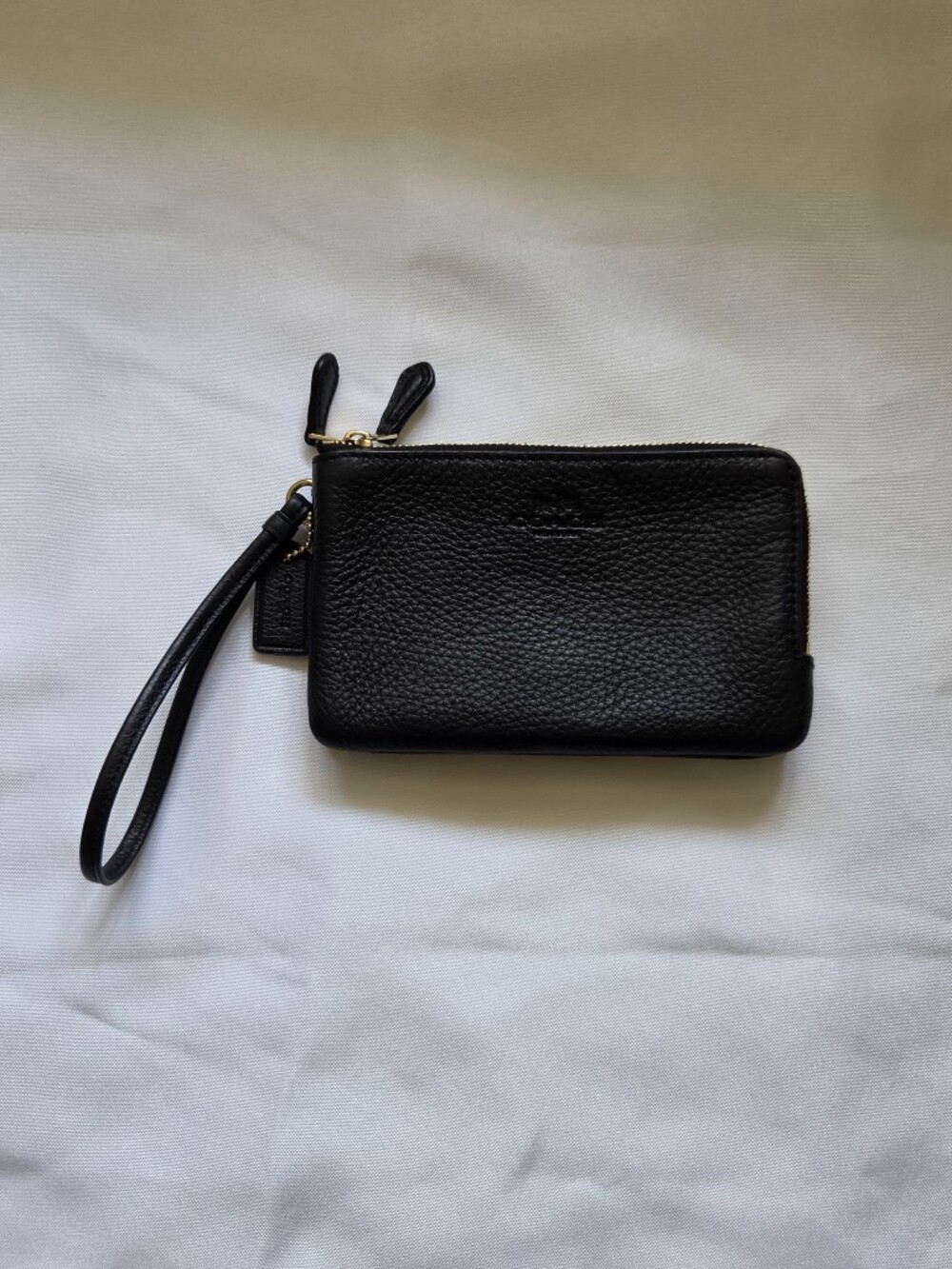 COACH NEW YORK Women's Leather Double Zippered Compartments Wallet W…